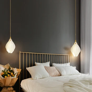 Post-moderné tvorivé osobnosti minimalistický svetlo luxusné malé luster spálňa posteli jednej keramické petal dekoratívne lampy